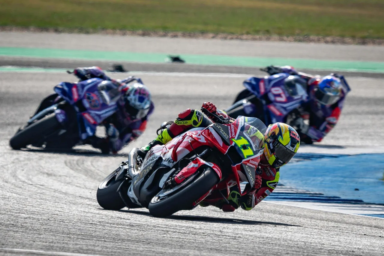 Moto en carrera ThaiGP