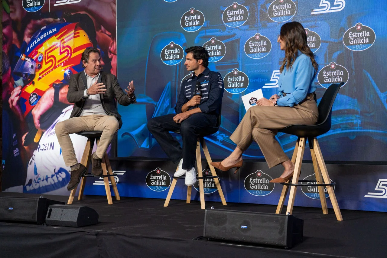 Rueda de prensa con Carlos Sainz