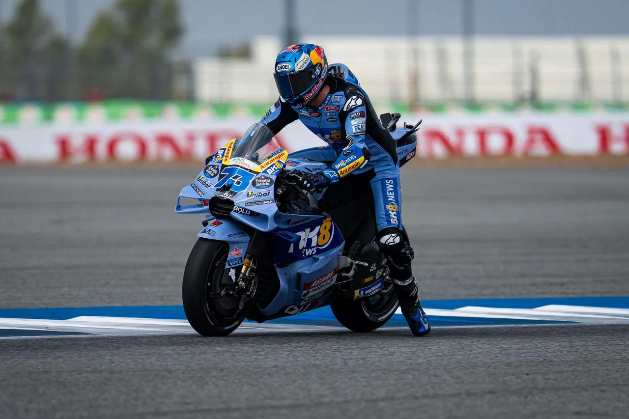 Moto en carrera ThaiGP